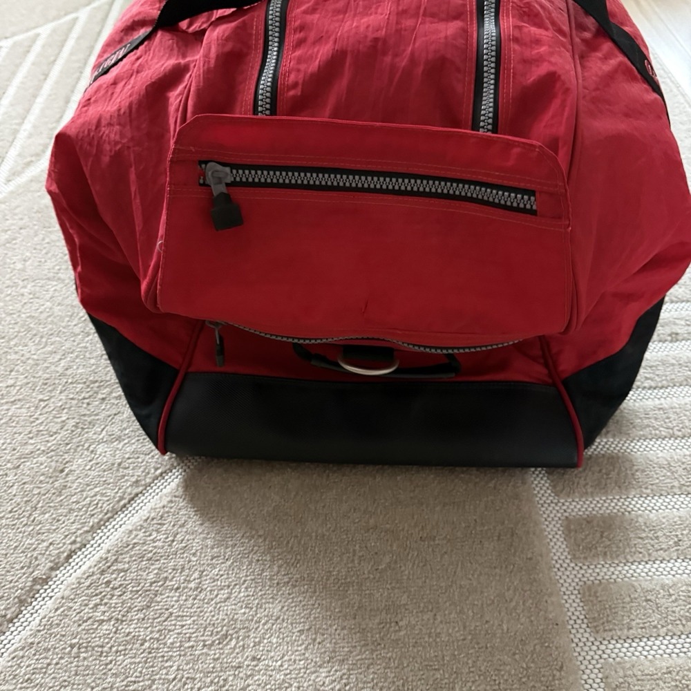 Vintage Marlboro Unlimited Gear - Rolling Travel Duffle Bag - XL - 36" x 14" - Picture 5 of 9